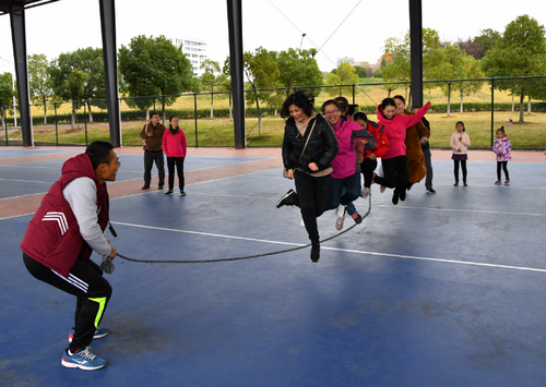 1542875533905009146.png lanqiu4.png