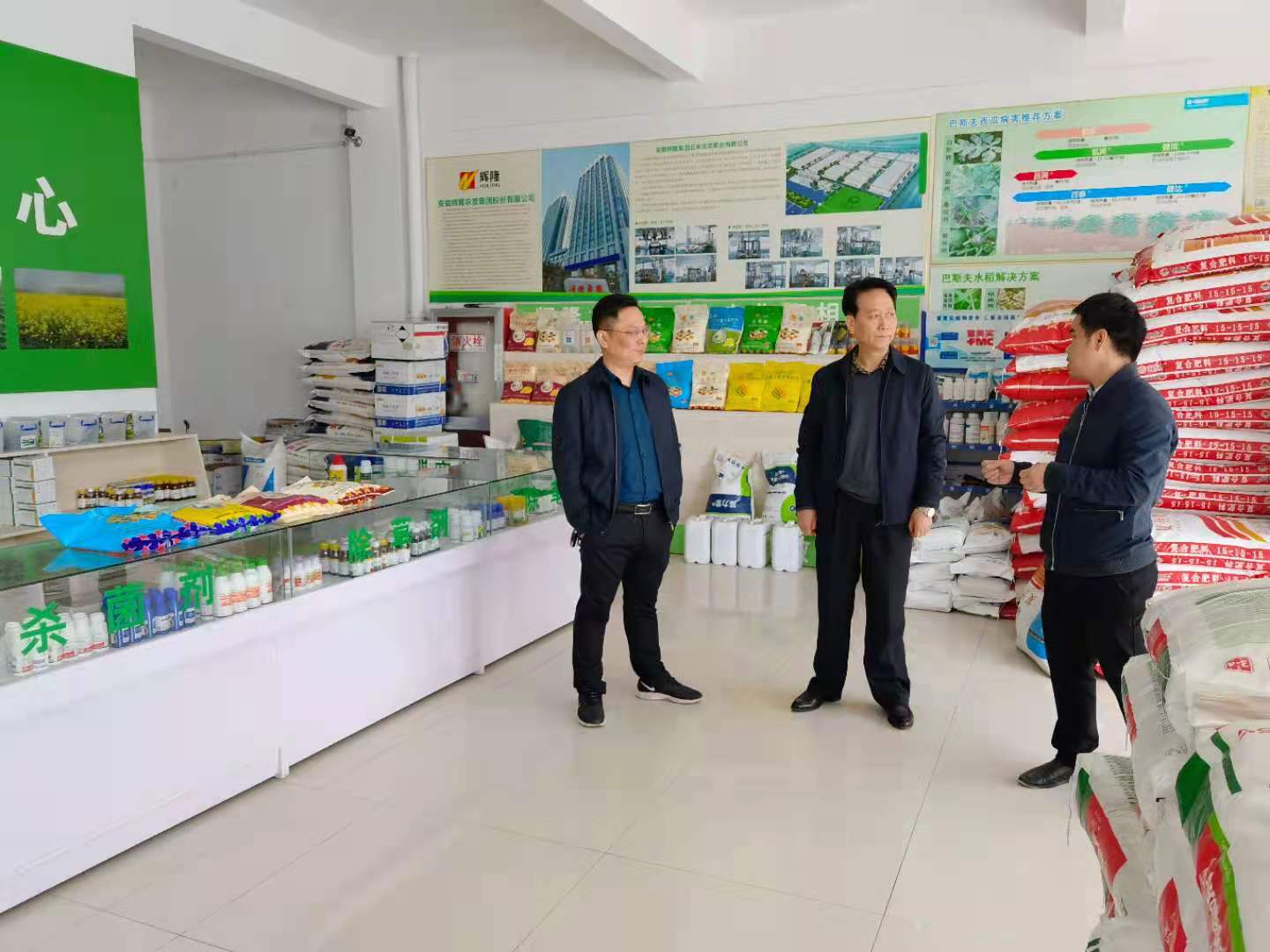 1619408380810017529.jpg 1619408380810017529.jpg