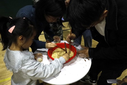 1734516715764037653.jpg 6趣味運(yùn)動(dòng)會(huì)精彩剪影1.jpg